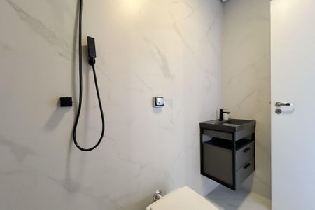 Casa de condomínio para alugar com 353m², 4 quartos e 4 vagas