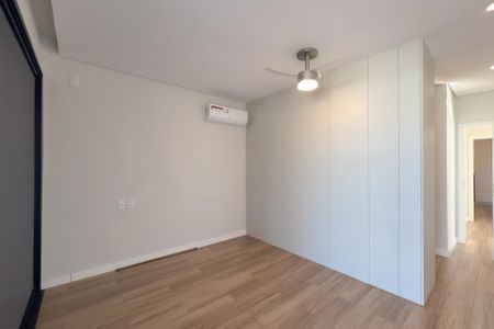Casa de condomínio para alugar com 353m², 4 quartos e 4 vagas