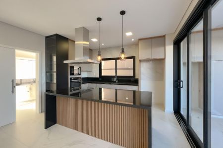 Casa de condomínio para alugar com 353m², 4 quartos e 4 vagas