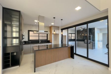 Casa de condomínio para alugar com 353m², 4 quartos e 4 vagas
