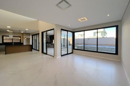Casa de condomínio para alugar com 353m², 4 quartos e 4 vagas