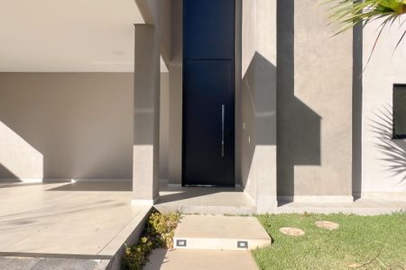Casa de condomínio para alugar com 353m², 4 quartos e 4 vagas