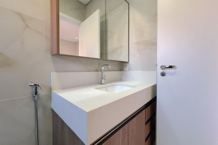 Casa de condomínio para alugar com 353m², 4 quartos e 4 vagas