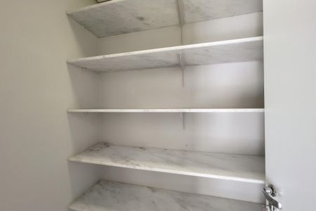 Casa de condomínio para alugar com 353m², 4 quartos e 4 vagas