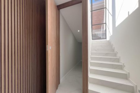 Casa de condomínio para alugar com 353m², 4 quartos e 4 vagas