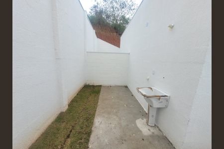 Casa para alugar com 2 quartos, 52m² em Jardim Pitoresco, Jacareí