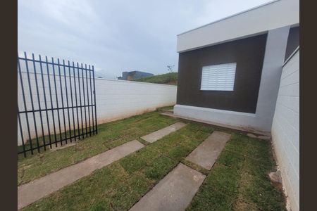 Casa para alugar com 2 quartos, 52m² em Jardim Pitoresco, Jacareí