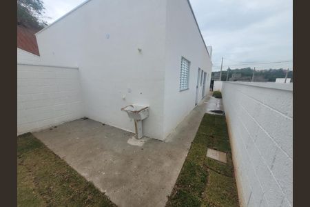 Casa para alugar com 2 quartos, 52m² em Jardim Pitoresco, Jacareí