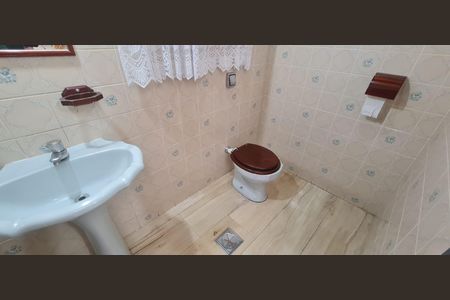 Banheiro de casa à venda com 5 quartos, 261m² em Jardim Proença, Campinas