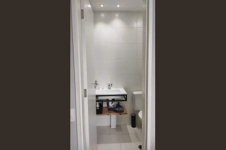 Banheiro de apartamento para alugar com 3 quartos, 65m² em Centro, Jundiaí