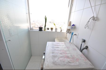 Apartamento para alugar com 65m², 2 quartos e 1 vagaÁrea de Serviço