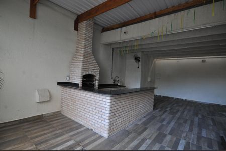 Apartamento para alugar com 65m², 2 quartos e 1 vagaÁrea comum - Churrasqueira