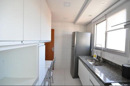 Apartamento para alugar com 65m², 2 quartos e 1 vagaCozinha