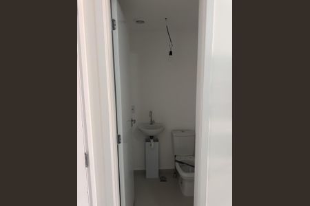 Banheiro de apartamento à venda com 3 quartos, 119m² em Vila Pirajussara, São Paulo