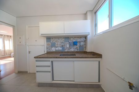Cozinha de apartamento para alugar com 3 quartos, 95m² em Bela Vista, São Paulo