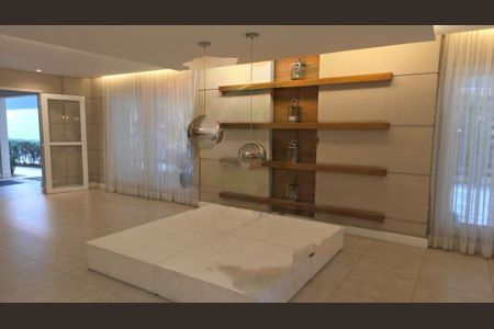 Kitnet/Studio à venda com 1 quarto, 31m² em Santo Amaro, São Paulo