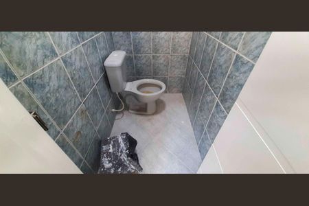 Apartamento para alugar com 60m², 3 quartos e 1 vaga Apartamento para alugar com 60m², 3 quartos e 1 vagaBanheiro da Área de Serviço