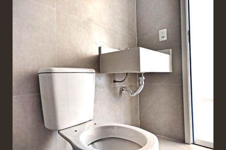Studio para alugar com 29m², 1 quarto e sem vaga Studio para alugar com 29m², 1 quarto e sem vagaBanheiro