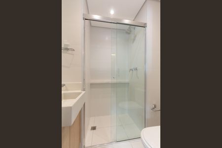 Banheiro de kitnet/studio para alugar com 1 quarto, 23m² em Itaim Bibi, São Paulo