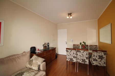 Apartamento à venda com 70m², 3 quartos e 1 vagaSala