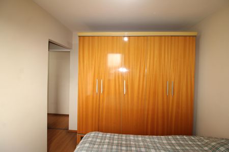 Apartamento à venda com 70m², 3 quartos e 1 vagaQuarto 2