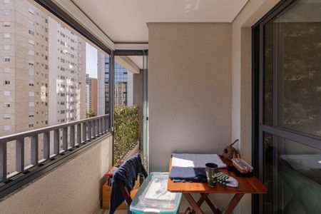 Sacada de kitnet/studio para alugar com 1 quarto, 32m² em Moema, São Paulo