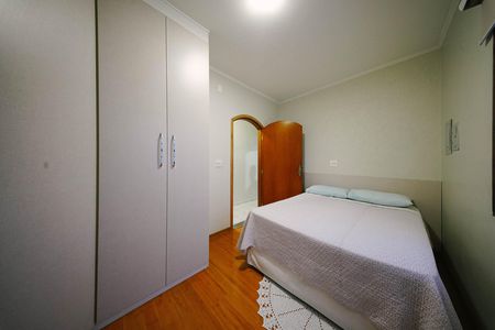 Casa à venda com 200m², 4 quartos e 1 vaga Casa à venda com 200m², 4 quartos e 1 vagaQuarto