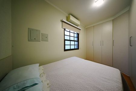 Casa à venda com 200m², 4 quartos e 1 vaga Casa à venda com 200m², 4 quartos e 1 vagaQuarto