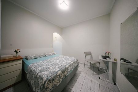 Casa à venda com 200m², 4 quartos e 1 vaga Casa à venda com 200m², 4 quartos e 1 vagaSuíte