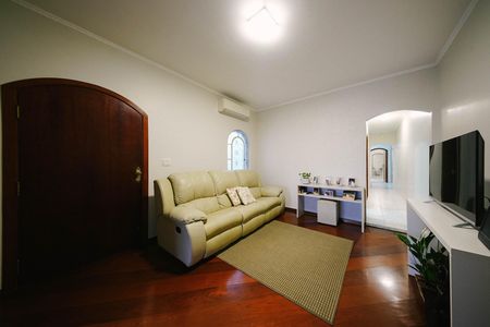 Casa à venda com 200m², 4 quartos e 1 vaga Casa à venda com 200m², 4 quartos e 1 vagaSala
