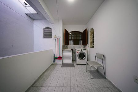 Casa à venda com 200m², 4 quartos e 1 vaga Casa à venda com 200m², 4 quartos e 1 vagaÁrea de Serviço