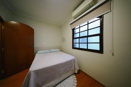 Casa à venda com 200m², 4 quartos e 1 vaga Casa à venda com 200m², 4 quartos e 1 vagaQuarto
