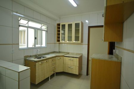 Apartamento para alugar com 86m², 2 quartos e 2 vagasCozinha 