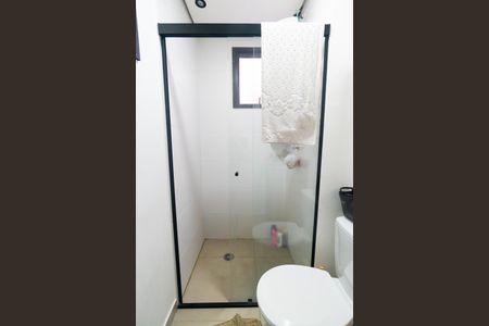Banheiro de kitnet/studio para alugar com 1 quarto, 28m² em Parque Jabaquara, São Paulo
