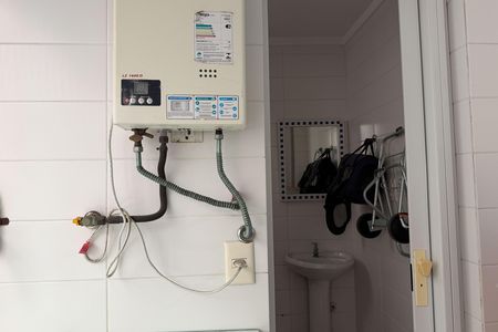 Apartamento para alugar com 150m², 3 quartos e 2 vagas Apartamento para alugar com 150m², 3 quartos e 2 vagasBanheiro de Serviço