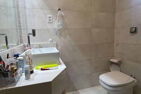 Apartamento para alugar com 150m², 3 quartos e 2 vagas Apartamento para alugar com 150m², 3 quartos e 2 vagasBanheiro da Suíte 1