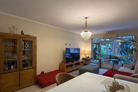 Apartamento para alugar com 150m², 3 quartos e 2 vagas Apartamento para alugar com 150m², 3 quartos e 2 vagasSala