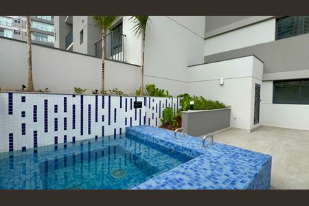 Studio para alugar com 28m², 1 quarto e sem vaga Studio para alugar com 28m², 1 quarto e sem vagaHidromassagem