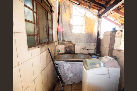 área Externa de casa à venda com 4 quartos, 345m² em Carlos Prates, Belo Horizonte