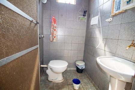 Casa à venda com 345m², 4 quartos e 7 vagas Casa à venda com 345m², 4 quartos e 7 vagasBanheiro Social