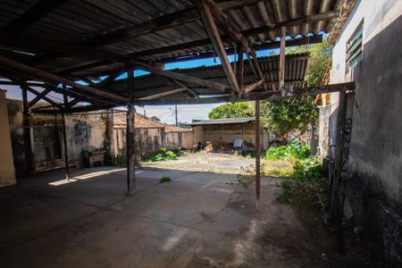 Casa à venda com 345m², 4 quartos e 7 vagas Casa à venda com 345m², 4 quartos e 7 vagasárea Externa