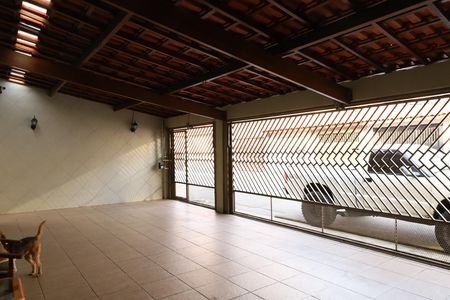 Garagem de casa à venda com 3 quartos, 225m² em Jardim Sao Vicente, São Paulo
