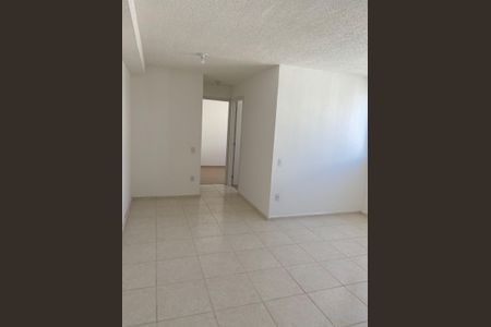 Sala de apartamento para alugar com 2 quartos, 42m² em Jardim Alvorada, Nova Iguaçu