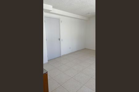 Sala de apartamento para alugar com 2 quartos, 42m² em Jardim Alvorada, Nova Iguaçu