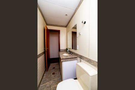 Banheiro Social de apartamento para alugar com 3 quartos, 105m² em Lourdes, Belo Horizonte