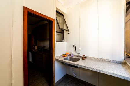 Área de Serviço de apartamento para alugar com 3 quartos, 105m² em Lourdes, Belo Horizonte
