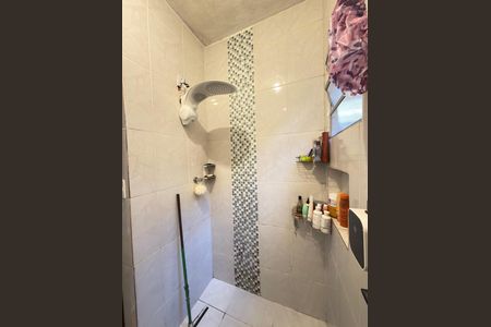 Casa para alugar com 65m², 3 quartos e 1 vaga Casa para alugar com 65m², 3 quartos e 1 vagaBanheiro Social