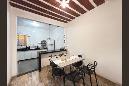Copa de casa para alugar com 3 quartos, 65m² em Bela Vista, Contagem