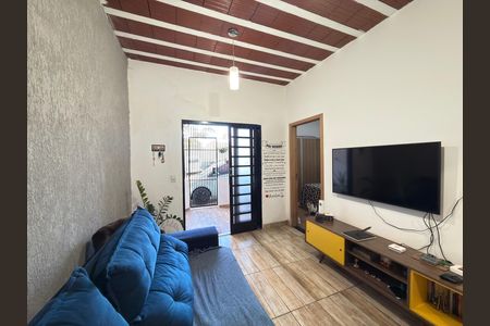 Sala de casa para alugar com 3 quartos, 65m² em Bela Vista, Contagem