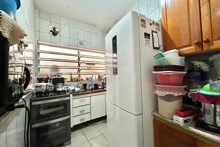 Casa à venda com 250m², 5 quartos e 2 vagas Casa à venda com 250m², 5 quartos e 2 vagasCozinha Casa 2